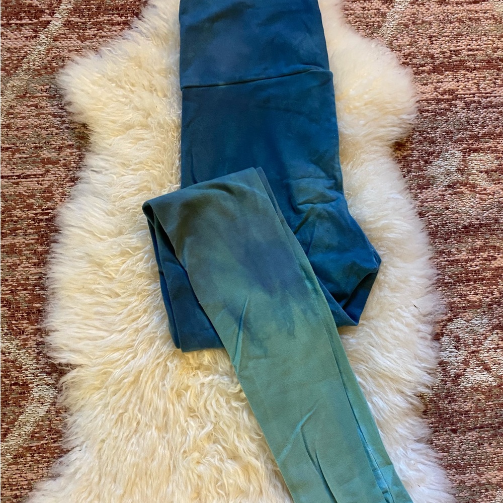 Purusha People hand dyed organic leggings